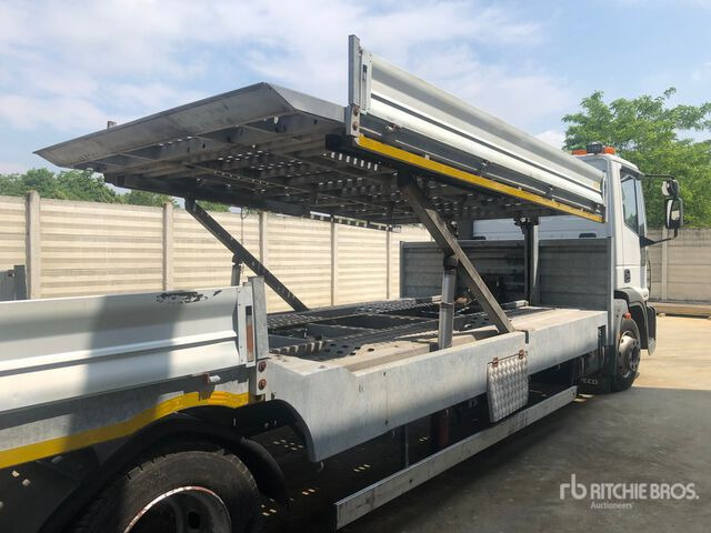 2006 Iveco Eurocargo 120E1 Car Carrier Truck - Camião transporte de veículos: foto 3 2006 Iveco Eurocargo 120E1 Car Carrier Truck - Camião transporte de veículos: foto 3