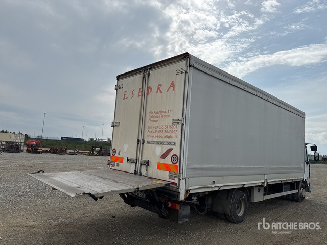 2006 Renault Midlum 220DCI 4x2 Curtain Side Truck - Camião de lona: foto 5 2006 Renault Midlum 220DCI 4x2 Curtain Side Truck - Camião de lona: foto 5