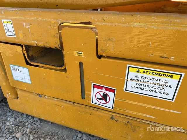2007 Haulotte Compact 10N Electric Scissor Lift - Plataforma de Tijera/ Plataforma de tesoura: foto 5 2007 Haulotte Compact 10N Electric Scissor Lift - Plataforma de Tijera/ Plataforma de tesoura: foto 5