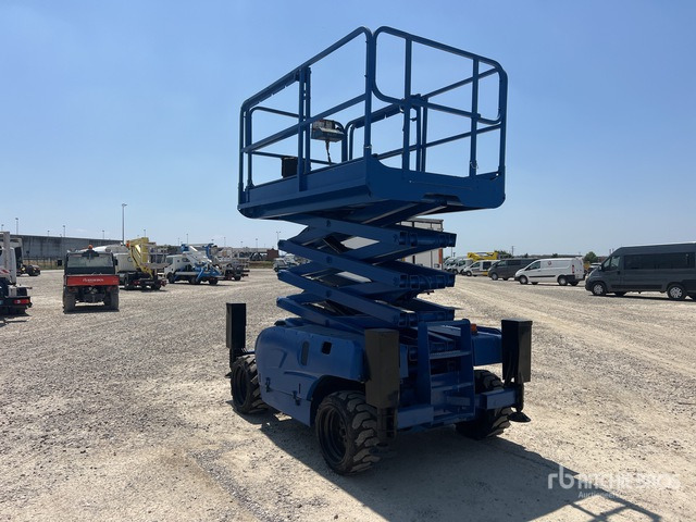2007 Haulotte Compact 12DX D Scissor Lift - Plataforma de Tijera/ Plataforma de tesoura: foto 4 2007 Haulotte Compact 12DX D Scissor Lift - Plataforma de Tijera/ Plataforma de tesoura: foto 4