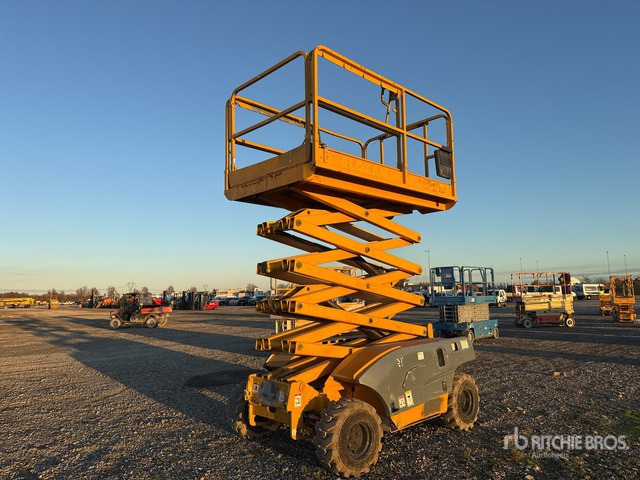 2007 Haulotte Compact 12RTE Electric Scissor Lift - Plataforma de Tijera/ Plataforma de tesoura: foto 2 2007 Haulotte Compact 12RTE Electric Scissor Lift - Plataforma de Tijera/ Plataforma de tesoura: foto 2