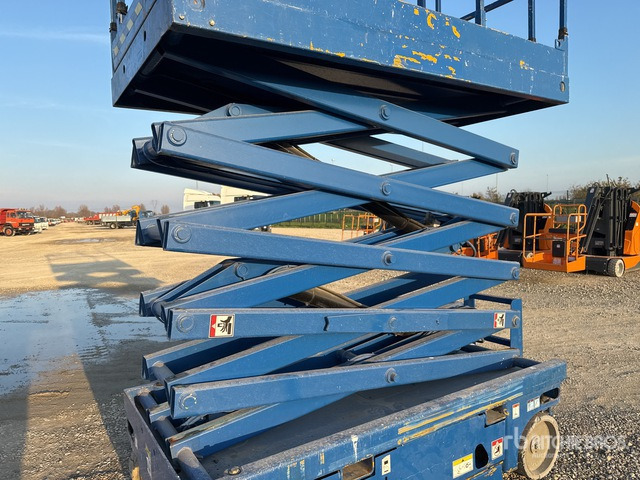 2008 Haulotte Compact12 Electric Scissor Lift - Plataforma de Tijera/ Plataforma de tesoura: foto 4 2008 Haulotte Compact12 Electric Scissor Lift - Plataforma de Tijera/ Plataforma de tesoura: foto 4