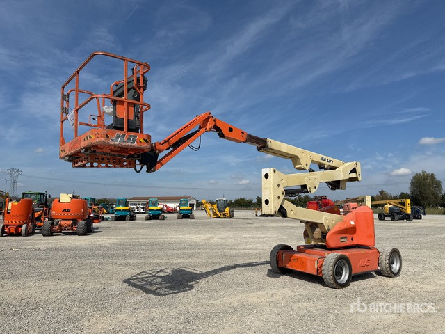 2008 JLG E450AJ V A069 Piattaforma monobraccio articolata - Plataforma articulada: foto 2 2008 JLG E450AJ V A069 Piattaforma monobraccio articolata - Plataforma articulada: foto 2