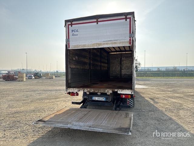 2010 Volvo FL290 4x2 Curtain Side Truck - Camião de lona: foto 4 2010 Volvo FL290 4x2 Curtain Side Truck - Camião de lona: foto 4