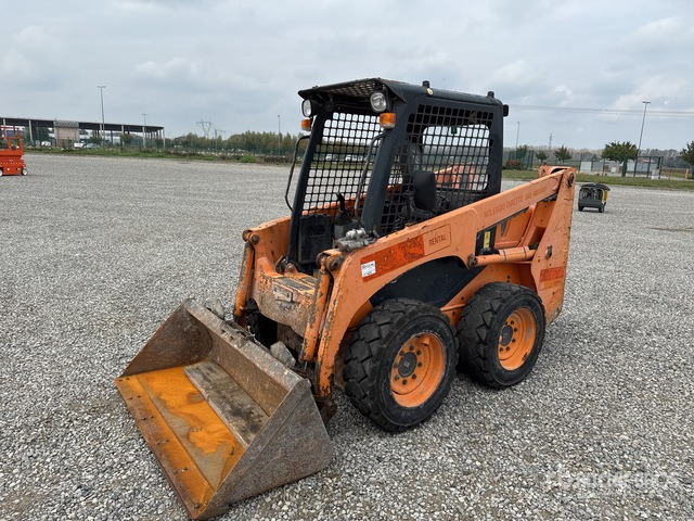 2012 Komatsu SK714-2 High Flow Skid Steer Loader - Mini pá carregadora: foto 2 2012 Komatsu SK714-2 High Flow Skid Steer Loader - Mini pá carregadora: foto 2