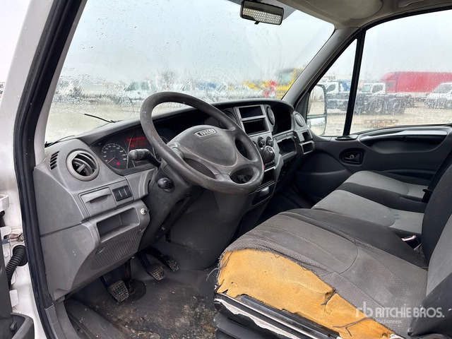 2014 Iveco Daily Flatbed Truck - Camião de caixa aberta/ Plataforma: foto 5 2014 Iveco Daily Flatbed Truck - Camião de caixa aberta/ Plataforma: foto 5