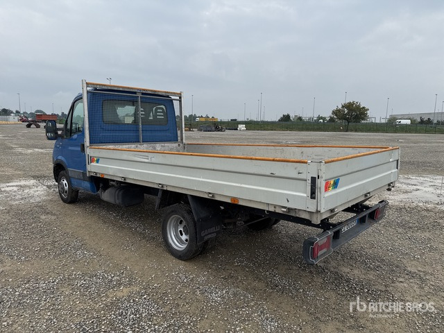 2015 Iveco Daily 35C11 Autocarro cassone fisso - Carrinha de caixa aberta: foto 4 2015 Iveco Daily 35C11 Autocarro cassone fisso - Carrinha de caixa aberta: foto 4