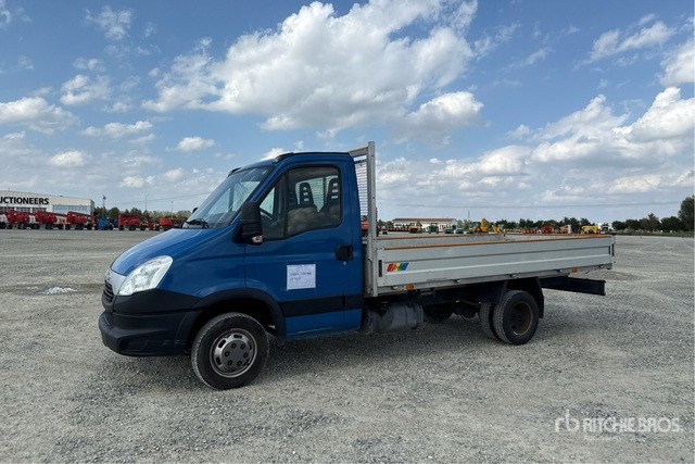 2015 Iveco Daily 35C11 Autocarro cassone fisso - Carrinha de caixa aberta: foto 3 2015 Iveco Daily 35C11 Autocarro cassone fisso - Carrinha de caixa aberta: foto 3