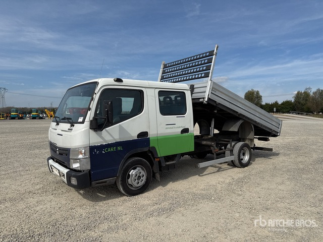 2015 Mitsubishi Canter Crew Cab Dump Truck: Light Duty - Camião basculante: foto 1 2015 Mitsubishi Canter Crew Cab Dump Truck: Light Duty - Camião basculante: foto 1