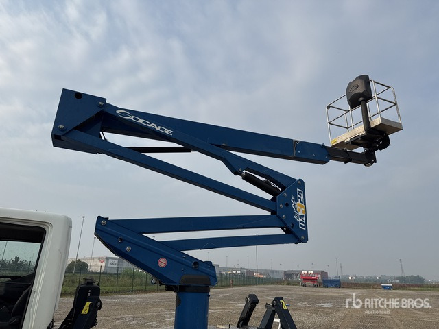 2015 Nissan Cabstar 35.12 2015 Socage DA324 24 m on Bucket Truck - Caminhão com plataforma aérea: foto 5 2015 Nissan Cabstar 35.12 2015 Socage DA324 24 m on Bucket Truck - Caminhão com plataforma aérea: foto 5