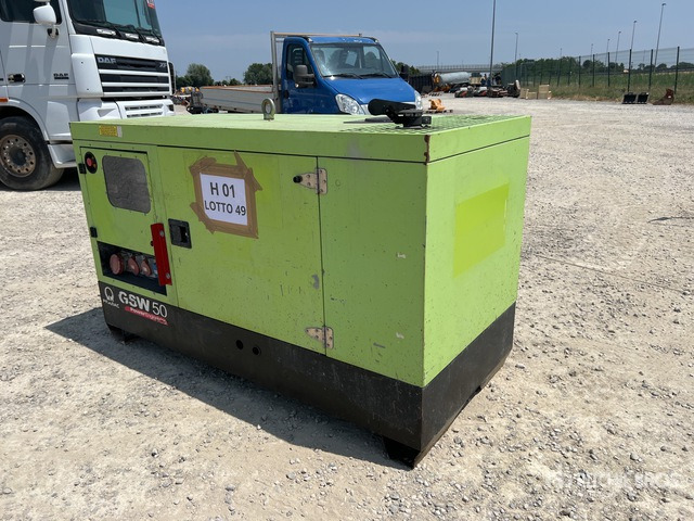 2015 Pramac GSW50Y 44 kVA Generator Set - Gerador elétrico: foto 1 2015 Pramac GSW50Y 44 kVA Generator Set - Gerador elétrico: foto 1