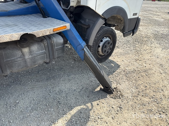 2017 Nissan Cabstar Cabstar 35.12 2017 Socage DA 324 24 m on Bucket Truck - Caminhão com plataforma aérea: foto 5 2017 Nissan Cabstar Cabstar 35.12 2017 Socage DA 324 24 m on Bucket Truck - Caminhão com plataforma aérea: foto 5