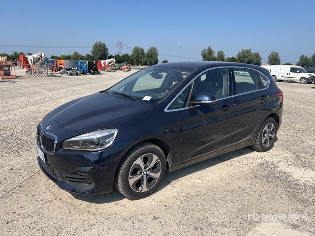 2019 BMW 216D ACTIVE TOURER 216D BUSINESS Automobile - Automóvel: foto 2 2019 BMW 216D ACTIVE TOURER 216D BUSINESS Automobile - Automóvel: foto 2