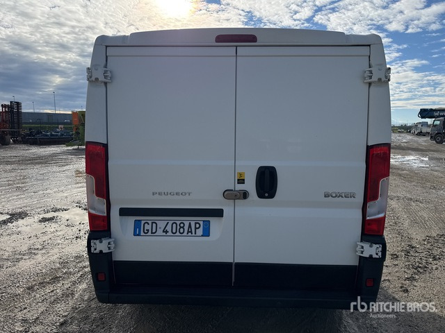 2020 Peugeot Boxer L1H1 2.2 BLUEHDI 140CV SeS Van Truck - Camião furgão: foto 4 2020 Peugeot Boxer L1H1 2.2 BLUEHDI 140CV SeS Van Truck - Camião furgão: foto 4