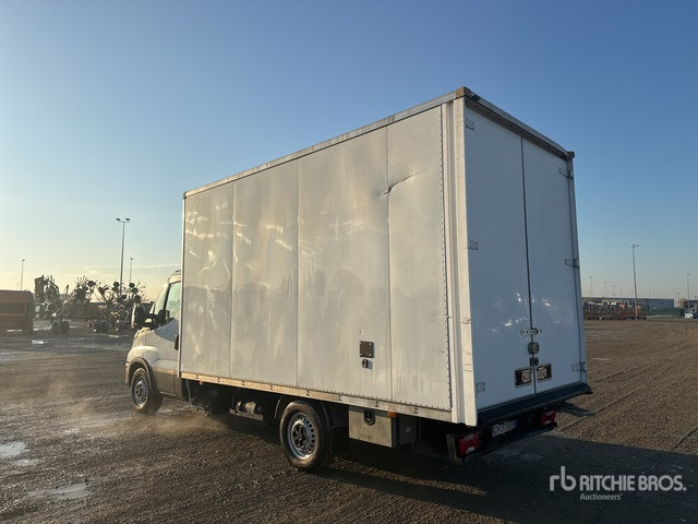 2021 Iveco Daily CABINATO 35S14N BLUE POWER 3750 ... Van Truck - Camião furgão: foto 2 2021 Iveco Daily CABINATO 35S14N BLUE POWER 3750 ... Van Truck - Camião furgão: foto 2