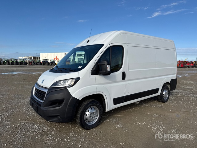 2021 Peugeot Boxer 333 L2H2 2.0 BLUEHDI 140CV Van Truck - Camião furgão: foto 1 2021 Peugeot Boxer 333 L2H2 2.0 BLUEHDI 140CV Van Truck - Camião furgão: foto 1