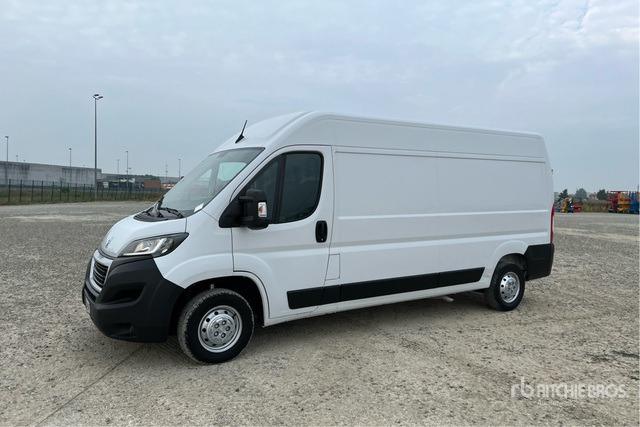 2021 Peugeot Boxer 333 L3H2 2.2 BLUEHDI 140CV S&S Van Truck - Furgão: foto 2 2021 Peugeot Boxer 333 L3H2 2.2 BLUEHDI 140CV S&S Van Truck - Furgão: foto 2