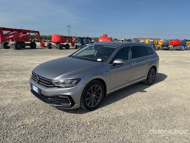 2021 Volkswagen Passat 1.4 PLUG IN HYBRID GTE DSG Station Wagon - Carrinha: foto 2 2021 Volkswagen Passat 1.4 PLUG IN HYBRID GTE DSG Station Wagon - Carrinha: foto 2