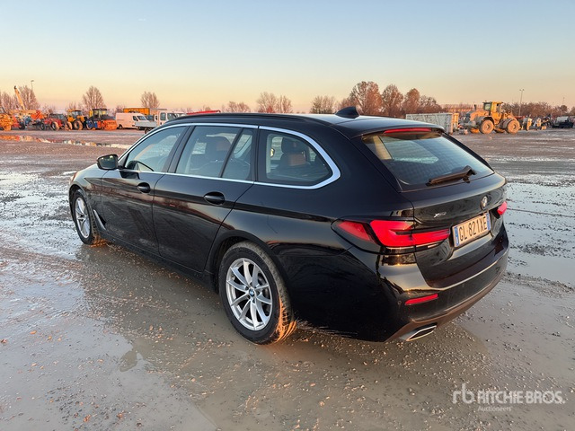 2022 BMW 520D XDRIVE BUSINESS AUTO TOURING Automobile - Automóvel: foto 2 2022 BMW 520D XDRIVE BUSINESS AUTO TOURING Automobile - Automóvel: foto 2