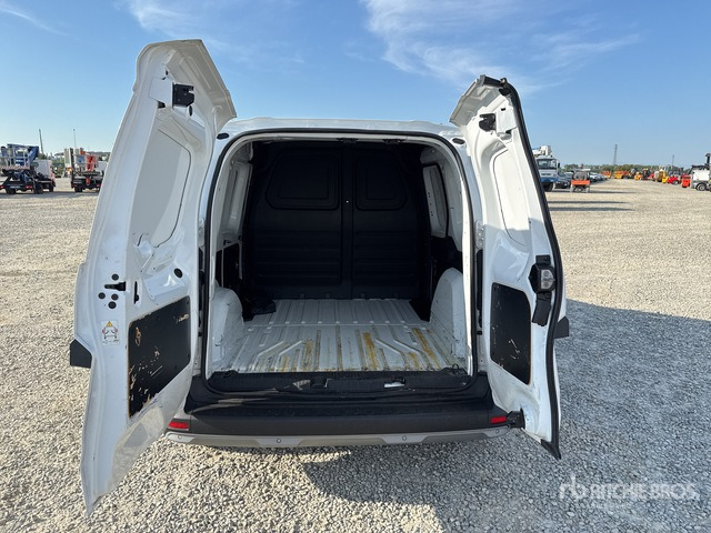 2022 Renault Kangoo EDITION ONE BLUE DCI 115 Van Truck - Furgão compacto: foto 5 2022 Renault Kangoo EDITION ONE BLUE DCI 115 Van Truck - Furgão compacto: foto 5