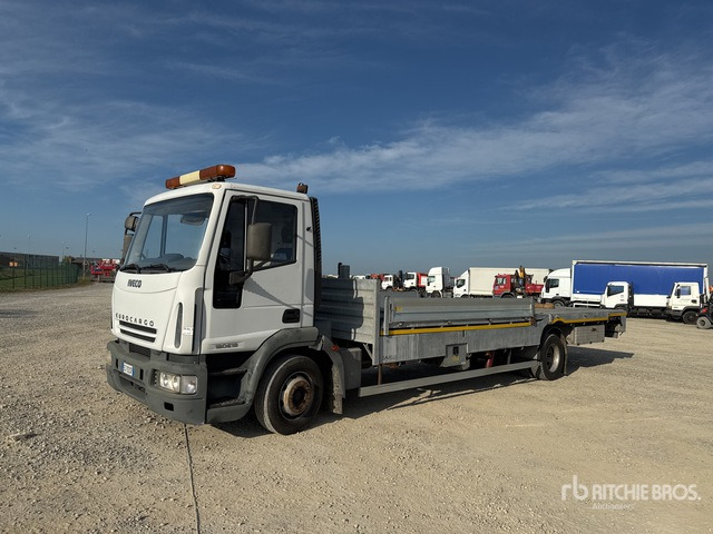 Iveco Eurocargo 120E18 Autocarro trasporto automobili - Caminhão reboque: foto 1 Iveco Eurocargo 120E18 Autocarro trasporto automobili - Caminhão reboque: foto 1