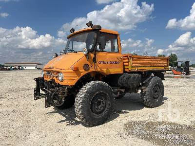 MERCEDES-BENZ UNIMOG 4x4 - Camião de caixa aberta/ Plataforma: foto 1 MERCEDES-BENZ UNIMOG 4x4 - Camião de caixa aberta/ Plataforma: foto 1