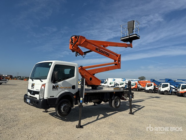 Nissan Cabstar 35.12 Piattaforma autocarrata - Caminhão com plataforma aérea: foto 1 Nissan Cabstar 35.12 Piattaforma autocarrata - Caminhão com plataforma aérea: foto 1