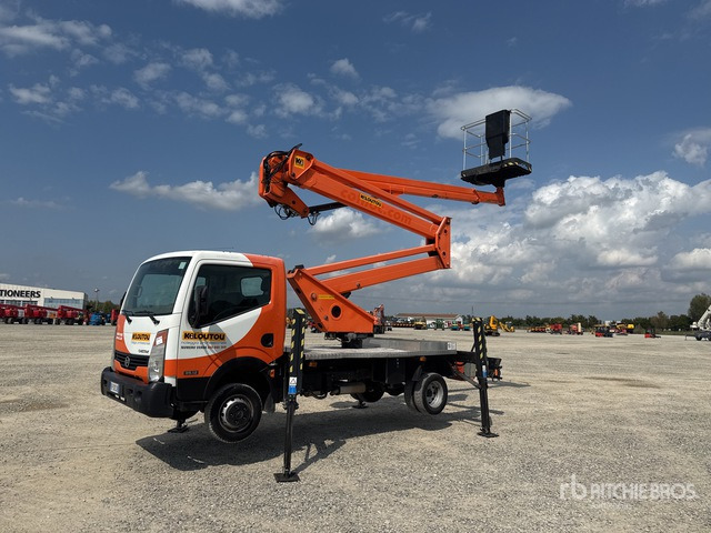Nissan Cabstar 35.12 Piattaforma autocarrata - Caminhão com plataforma aérea: foto 1 Nissan Cabstar 35.12 Piattaforma autocarrata - Caminhão com plataforma aérea: foto 1