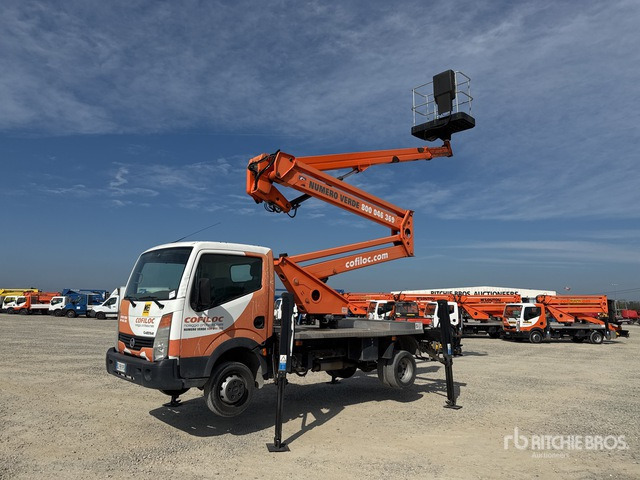 Nissan Cabstar Piattaforma autocarrata - Caminhão com plataforma aérea: foto 1 Nissan Cabstar Piattaforma autocarrata - Caminhão com plataforma aérea: foto 1