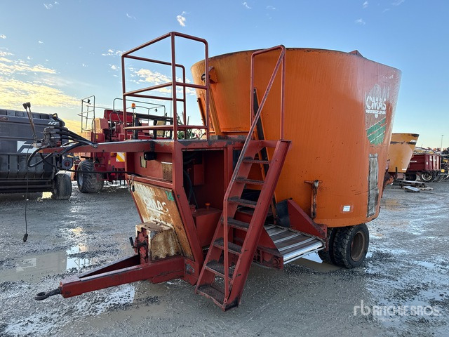 Omas California 14MC Feed Trailer - Misturadora Alimentadora: foto 1 Omas California 14MC Feed Trailer - Misturadora Alimentadora: foto 1