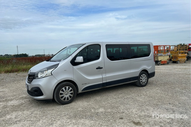 2015 Renault Trafic 120dci 9-Seat Mini Bus - Ônibus: foto 1 2015 Renault Trafic 120dci 9-Seat Mini Bus - Ônibus: foto 1