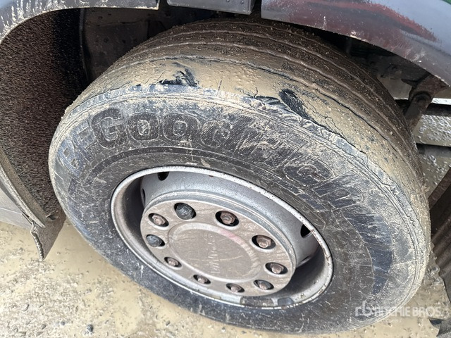 2009 Scania R480 6x2 T/A Sleeper Truck Tractor - Tractor: foto 5 2009 Scania R480 6x2 T/A Sleeper Truck Tractor - Tractor: foto 5