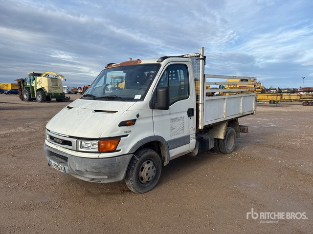 2002 Iveco Daily 35C11 4x2 Camion Benne (Inoperable) Dump Truck: Light Duty - Camião basculante: foto 1 2002 Iveco Daily 35C11 4x2 Camion Benne (Inoperable) Dump Truck: Light Duty - Camião basculante: foto 1