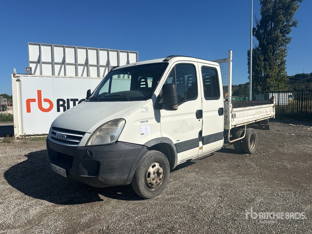 2007 Iveco 35C15 Crew Cab 4x2 Camion Benne Doubl ... S/A Dump Truck - Carrinha basculante, Carrinha cabine dupla: foto 2 2007 Iveco 35C15 Crew Cab 4x2 Camion Benne Doubl ... S/A Dump Truck - Carrinha basculante, Carrinha cabine dupla: foto 2