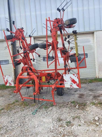 2008 Kuhn GF8501MH 8.50 m 3-Point 8 Rotor Faneuse Hay Tedder - Triturador de martelos/ Destroçador: foto 1 2008 Kuhn GF8501MH 8.50 m 3-Point 8 Rotor Faneuse Hay Tedder - Triturador de martelos/ Destroçador: foto 1