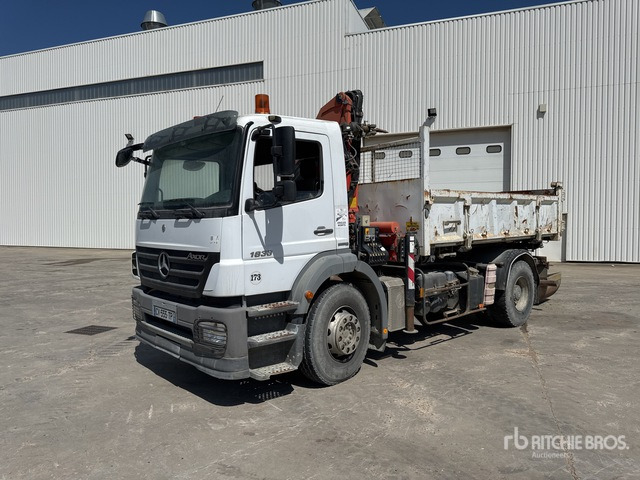 2008 Mercedes Axor 1833 2008 Palfinger PK15500 6100 kg ... Dump Truck with Crane - Camião basculante, Camião grua: foto 2 2008 Mercedes Axor 1833 2008 Palfinger PK15500 6100 kg ... Dump Truck with Crane - Camião basculante, Camião grua: foto 2
