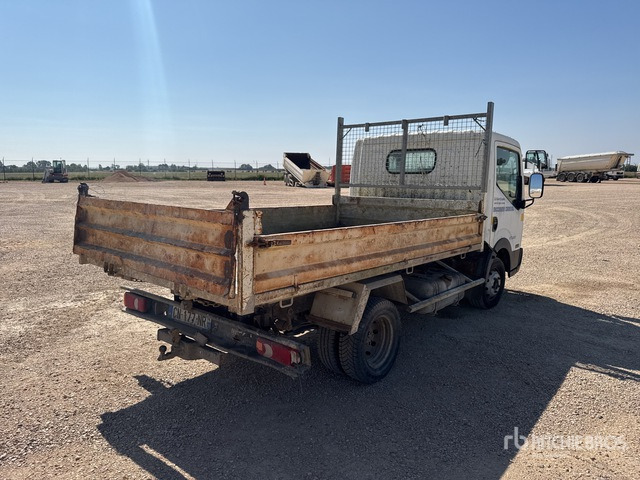 2008 Nissan Cabstar 35.13 Camion Benne (Inoperable) Dump Truck: Light Duty - Camião basculante: foto 3 2008 Nissan Cabstar 35.13 Camion Benne (Inoperable) Dump Truck: Light Duty - Camião basculante: foto 3