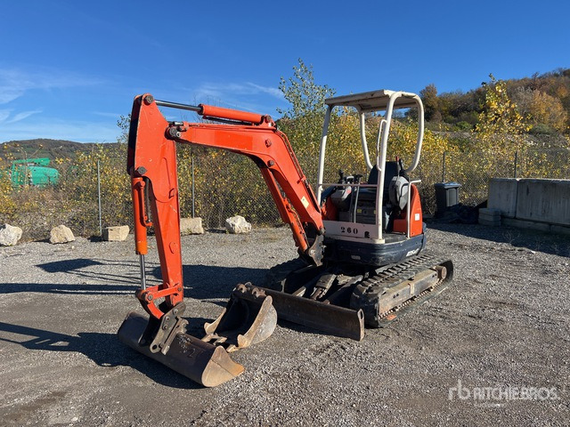 2010 Kubota U25-3 Mini-Pelle Mini Excavator: <6.6t - Mini escavadeira: foto 1 2010 Kubota U25-3 Mini-Pelle Mini Excavator: <6.6t - Mini escavadeira: foto 1