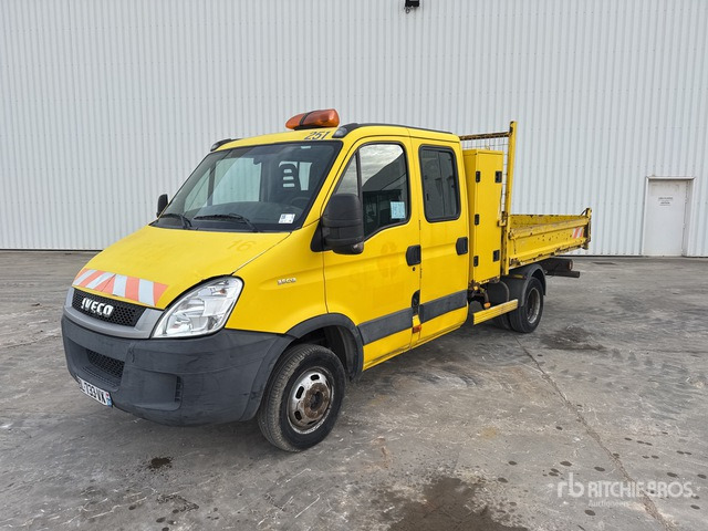 2011 Iveco 35C13 4x2 Camion Benne S/A Dump Truck - Carrinha basculante, Carrinha cabine dupla: foto 1 2011 Iveco 35C13 4x2 Camion Benne S/A Dump Truck - Carrinha basculante, Carrinha cabine dupla: foto 1