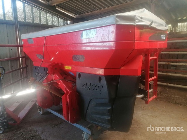 2011 Kuhn 50.1 W 36 m 3-Point 3000 gal Fertilizer Spreader - Triturador de martelos/ Destroçador: foto 2 2011 Kuhn 50.1 W 36 m 3-Point 3000 gal Fertilizer Spreader - Triturador de martelos/ Destroçador: foto 2