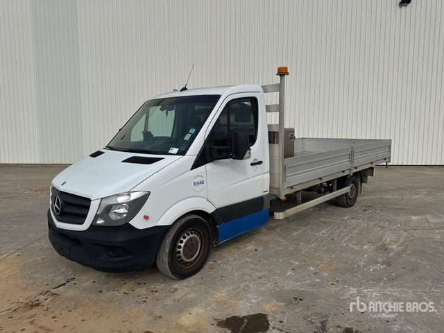 2014 Mercedes-Benz Sprinter 4x2 Camion Plateau Flatbed Truck - Carrinha de caixa aberta: foto 1 2014 Mercedes-Benz Sprinter 4x2 Camion Plateau Flatbed Truck - Carrinha de caixa aberta: foto 1