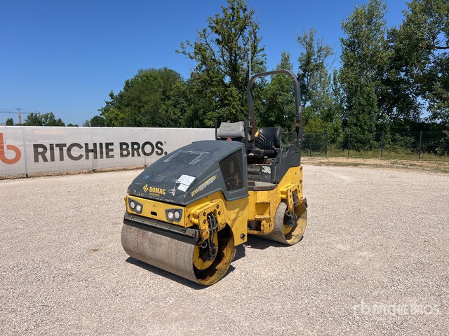 2015 Bomag BW120AD-5 Compacteur Vibrant Tandem Double Drum Roller - Compactador de asfalto: foto 2 2015 Bomag BW120AD-5 Compacteur Vibrant Tandem Double Drum Roller - Compactador de asfalto: foto 2