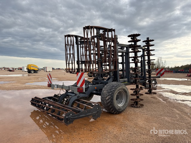 2015 Sky D03/12/DDI 6 M 6 m Semi-Mount High-Speed Decha ... Disc Harrow - Grades de discos: foto 3 2015 Sky D03/12/DDI 6 M 6 m Semi-Mount High-Speed Decha ... Disc Harrow - Grades de discos: foto 3