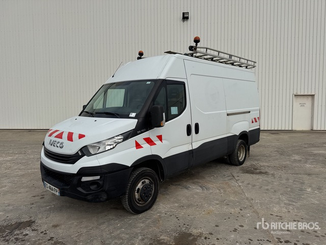 2017 Iveco 35-150 Vehicule Utilitaire Cargo Van - Furgão: foto 1 2017 Iveco 35-150 Vehicule Utilitaire Cargo Van - Furgão: foto 1