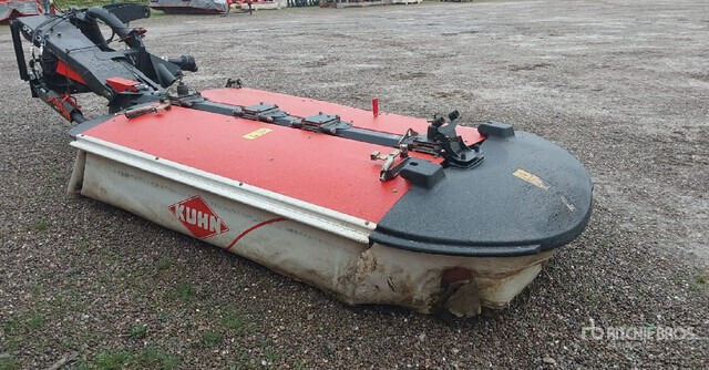 2017 Kuhn PZ 320 3200 mm 3-Point Hitch Disc Mower - Triturador de martelos/ Destroçador: foto 2 2017 Kuhn PZ 320 3200 mm 3-Point Hitch Disc Mower - Triturador de martelos/ Destroçador: foto 2
