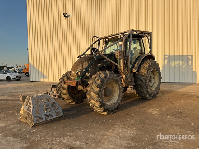 2017 Valtra T174 (Inoperable) 4WD Tractor - Trator: foto 1 2017 Valtra T174 (Inoperable) 4WD Tractor - Trator: foto 1