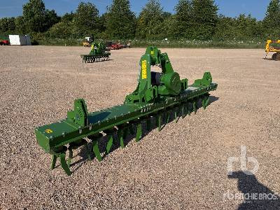 AMAZONE KE 4002-190 4000 mm 3-Point 4 m - Rolo agricola: foto 3 AMAZONE KE 4002-190 4000 mm 3-Point 4 m - Rolo agricola: foto 3