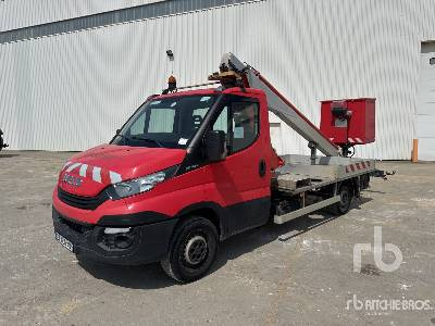 IVECO-MULTITEL 35-120 2017 Multitel 160 Alu 16 m on 4 ... - Caminhão com plataforma aérea: foto 1 IVECO-MULTITEL 35-120 2017 Multitel 160 Alu 16 m on 4 ... - Caminhão com plataforma aérea: foto 1