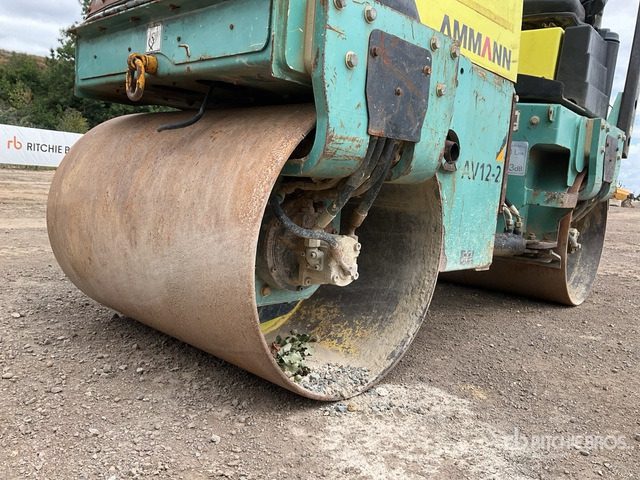 2012 Ammann AV12-2 Double Drum Roller - Compactador de asfalto: foto 5 2012 Ammann AV12-2 Double Drum Roller - Compactador de asfalto: foto 5