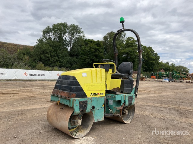2012 Ammann AV12-2 Double Drum Roller - Compactador de asfalto: foto 1 2012 Ammann AV12-2 Double Drum Roller - Compactador de asfalto: foto 1